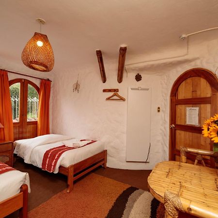 Hostal Madre Tierra กุสโก ภายนอก รูปภาพ