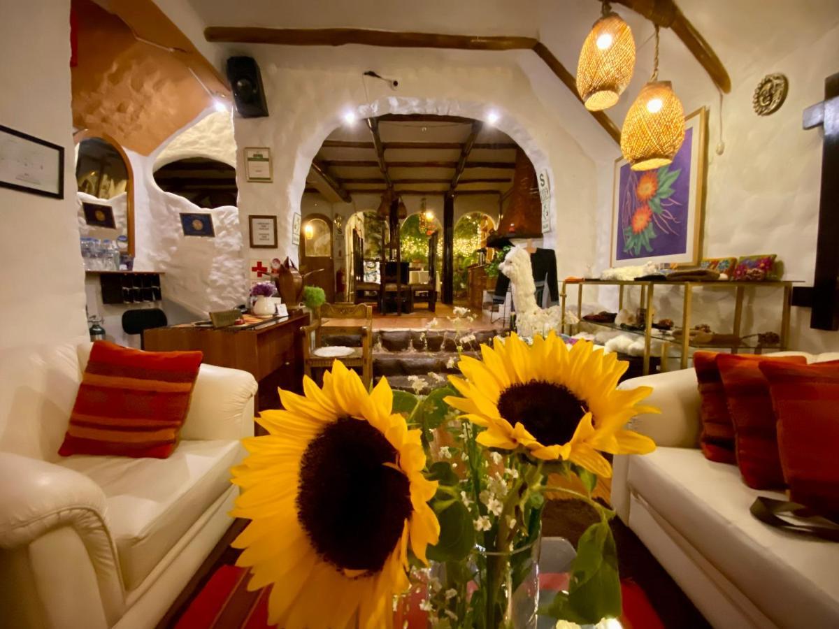 Hostal Madre Tierra กุสโก ภายนอก รูปภาพ