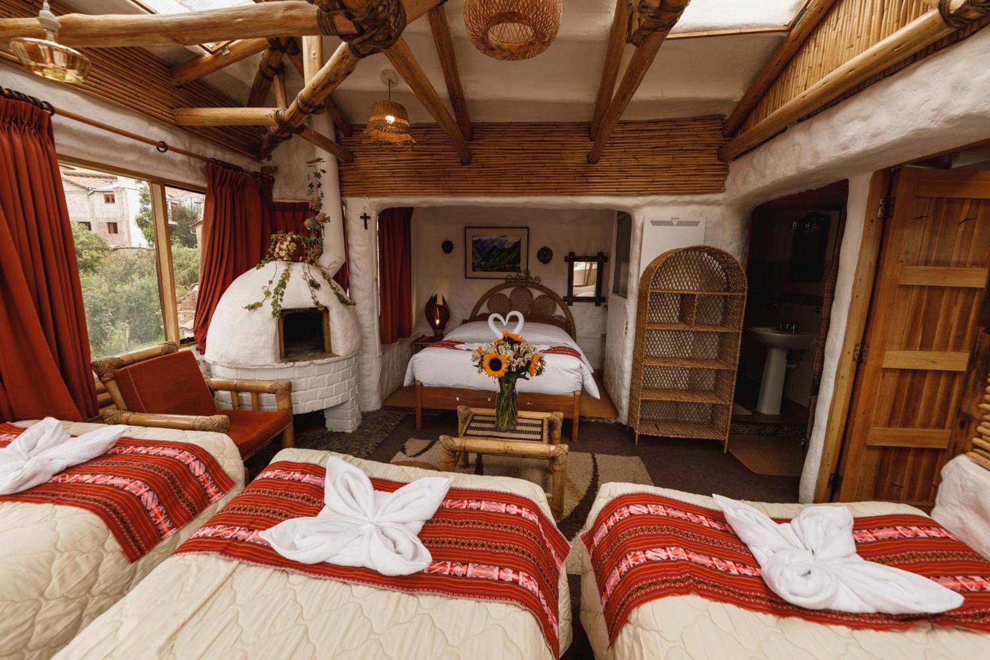Hostal Madre Tierra กุสโก ภายนอก รูปภาพ