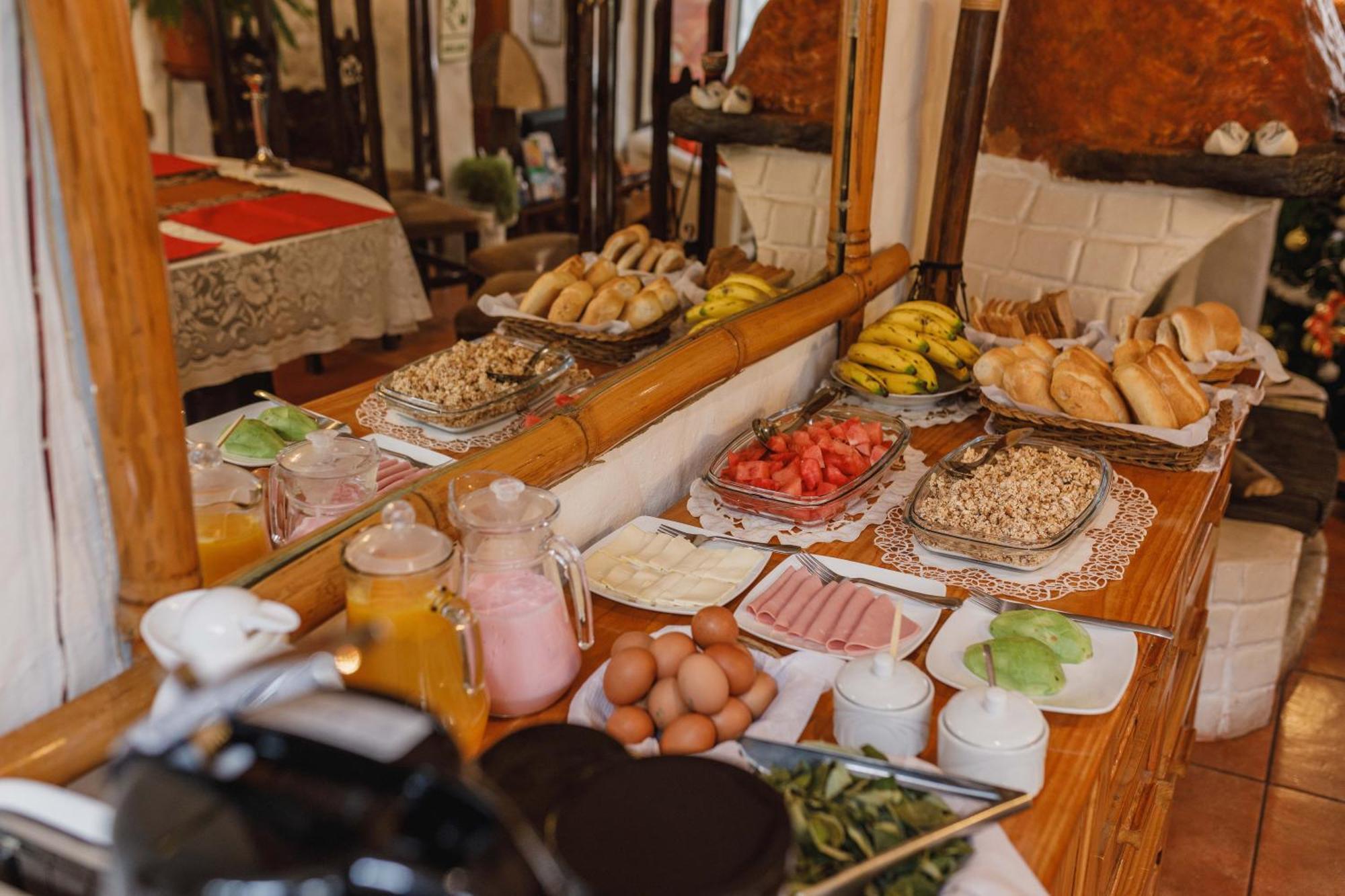 Hostal Madre Tierra กุสโก ภายนอก รูปภาพ